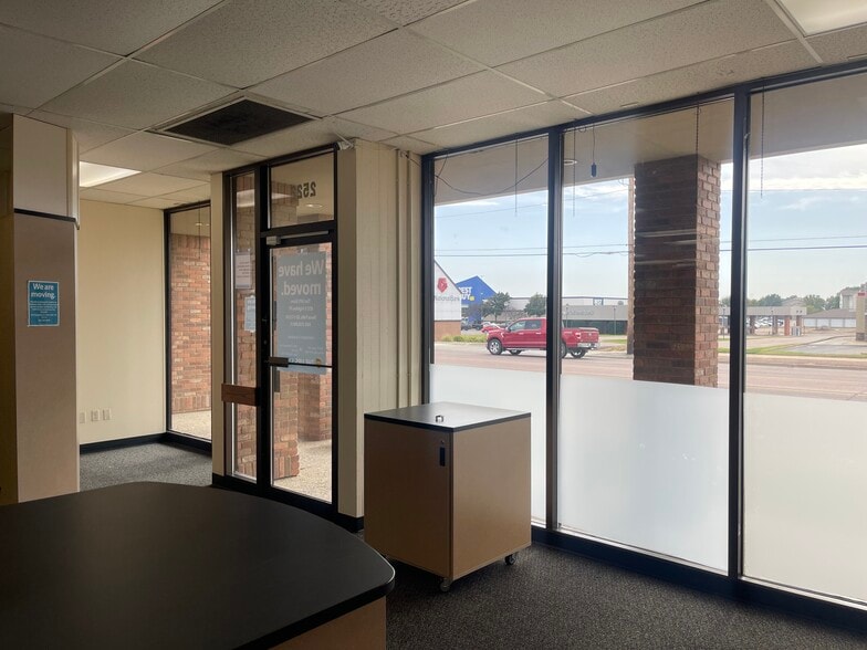 2520 W 41st St, Sioux Falls, SD à louer - Photo intérieure – Image 3 sur 8