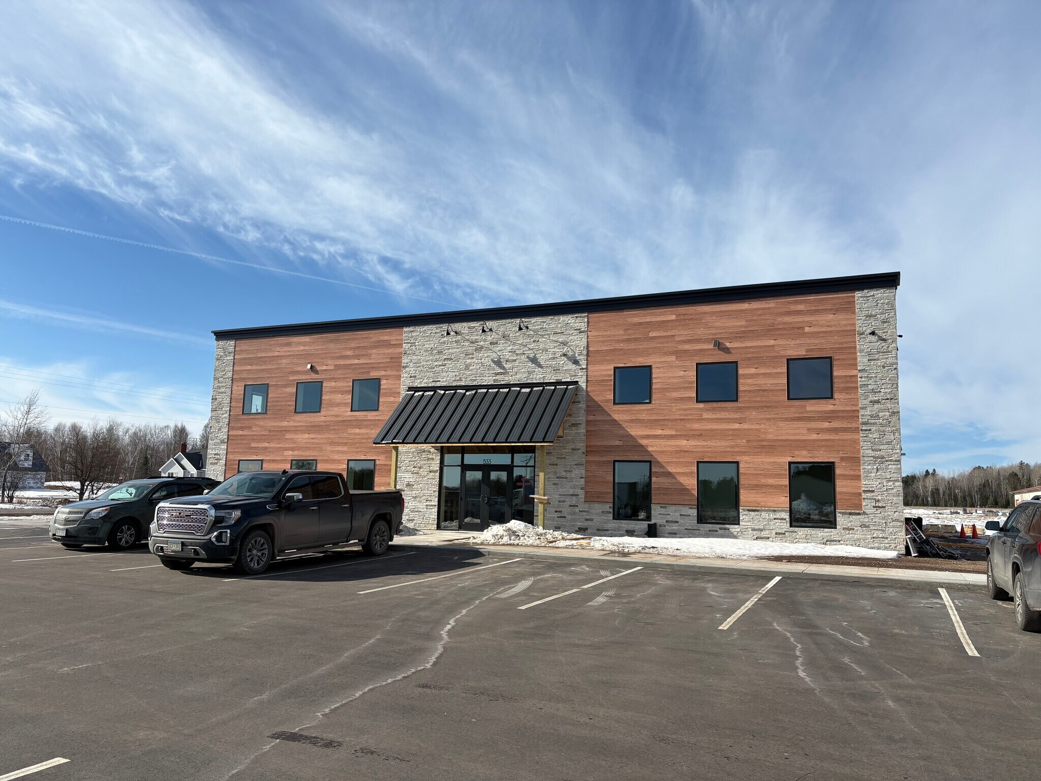 533 Commerce Way, Cloquet, MN à louer Photo principale– Image 1 sur 4