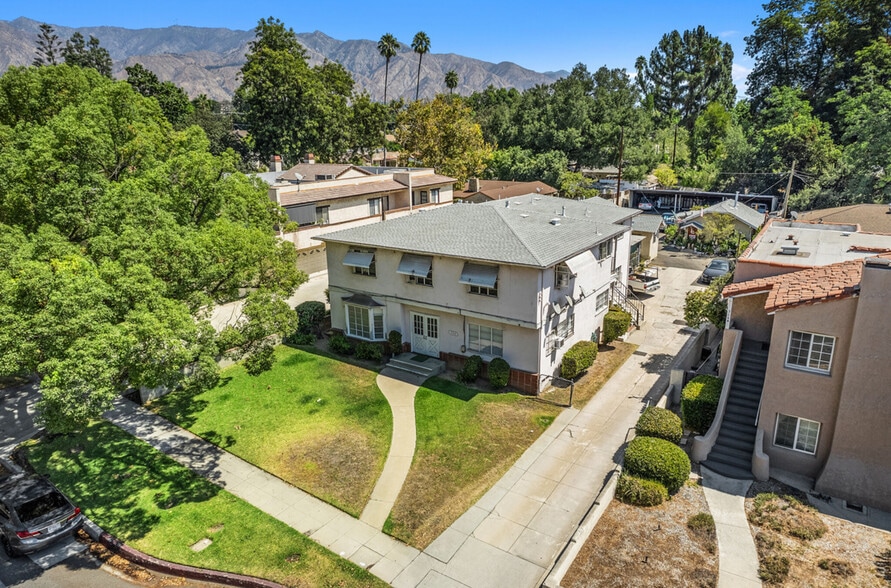 520 N Hill Ave, Pasadena, CA à vendre - Photo de l’immeuble – Image 3 sur 15