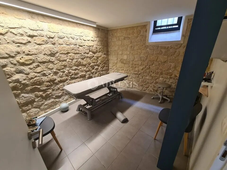 Local commercial dans Paris à louer Photo intérieure– Image 1 sur 11