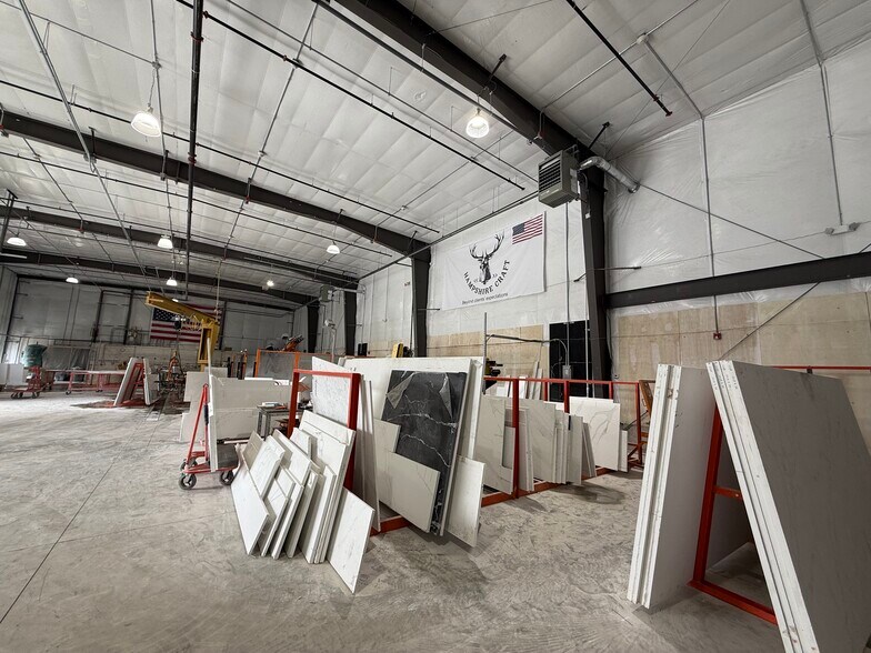 40 Arnold St, Braintree, MA à vendre - Photo de l’immeuble – Image 2 sur 8