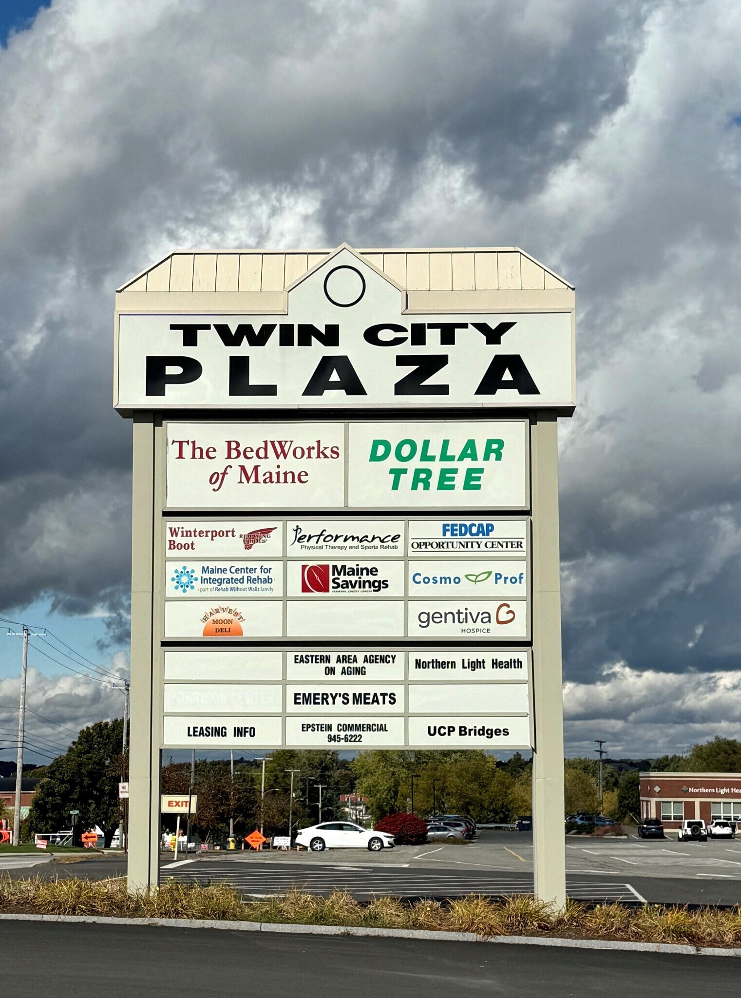 262-272 State St, Brewer, ME à louer Photo de l’immeuble– Image 1 sur 2