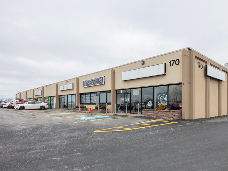 170 Joseph Zatzman Dr, Dartmouth, NS à louer Photo principale– Image 1 sur 4