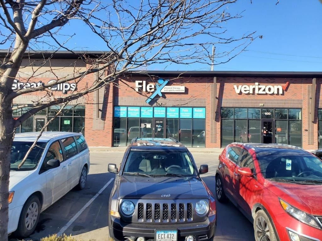 2200 W Broadway, Council Bluffs, IA à louer Photo de l’immeuble– Image 1 sur 1