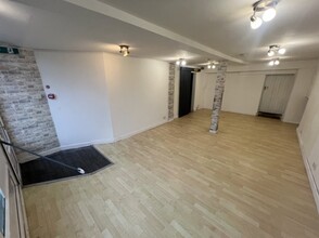 13 Devonshire Pl, Harrogate à louer Photo de l’immeuble– Image 1 sur 5