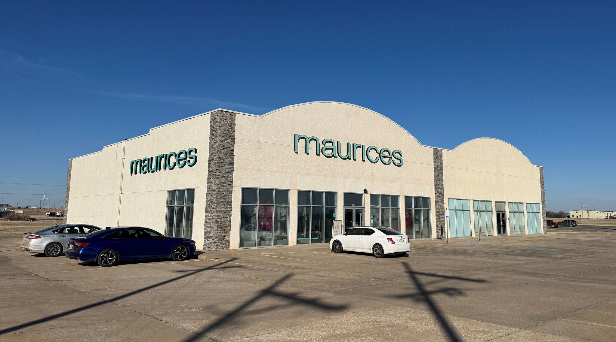 2010-2020 E 1st St, Pratt, KS à vendre Photo principale– Image 1 sur 7