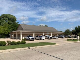 Plus de détails pour 404 Park West Ct, Decatur, TX - Bureau à louer