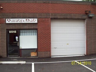 Plus de détails pour 8529-8543 Edgeworth Dr, Capitol Heights, MD - Local d'activités à louer