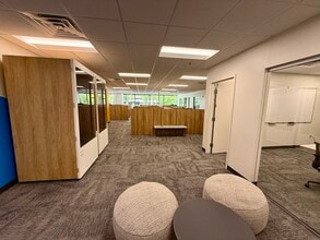 101 Westpark Dr, Brentwood, TN à louer Photo intérieure– Image 2 sur 14