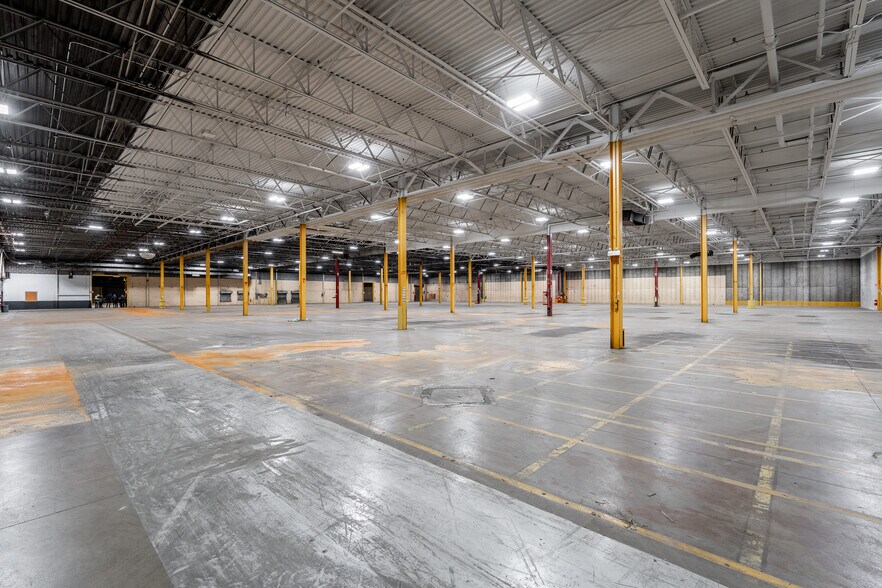 4505 Rue Hickmore, Montréal, QC à louer - Photo intérieure – Image 2 sur 5