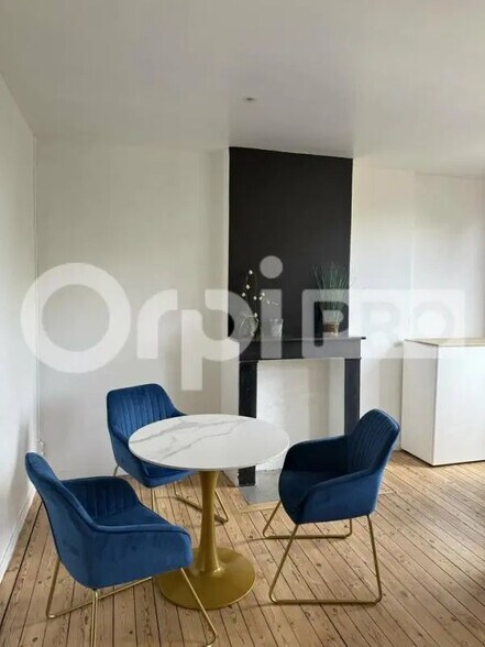 Bureau dans Arras à louer - Photo de l’immeuble – Image 3 sur 4