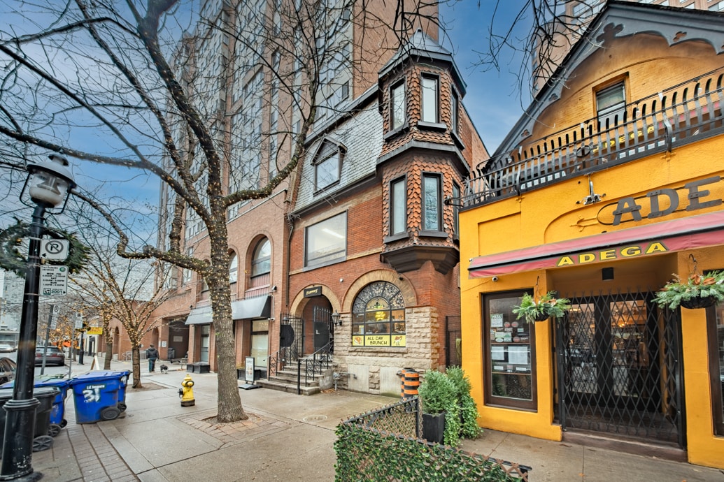 31 Elm St, Toronto, ON à vendre Photo principale– Image 1 sur 40