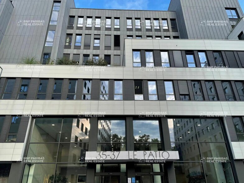 Bureau dans Villeurbanne à louer - Photo de l’immeuble – Image 1 sur 11