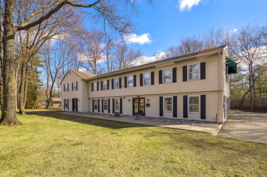 584 State Rt 17, Ridgewood, NJ à louer - Photo principale – Image 2 sur 34