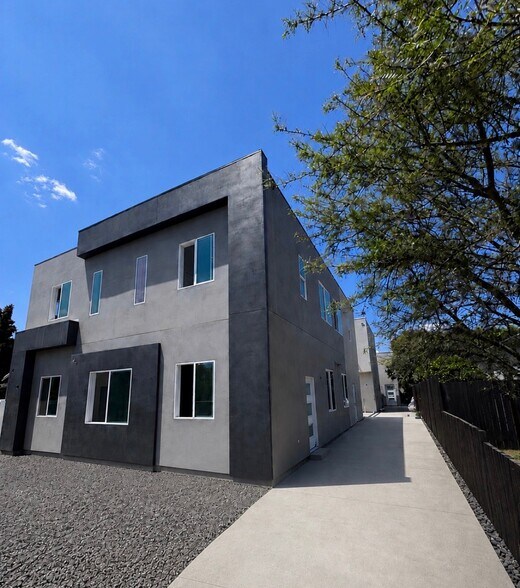 11223 Tiara St, North Hollywood, CA à vendre - Photo de l’immeuble – Image 1 sur 4