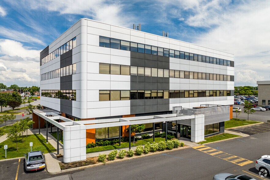 6400 Av Auteuil, Brossard, QC à louer - Photo de l’immeuble – Image 2 sur 8