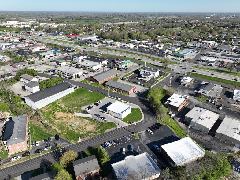 316 Spangler Dr, Richmond, KY à vendre - Photo de l’immeuble – Image 2 sur 4