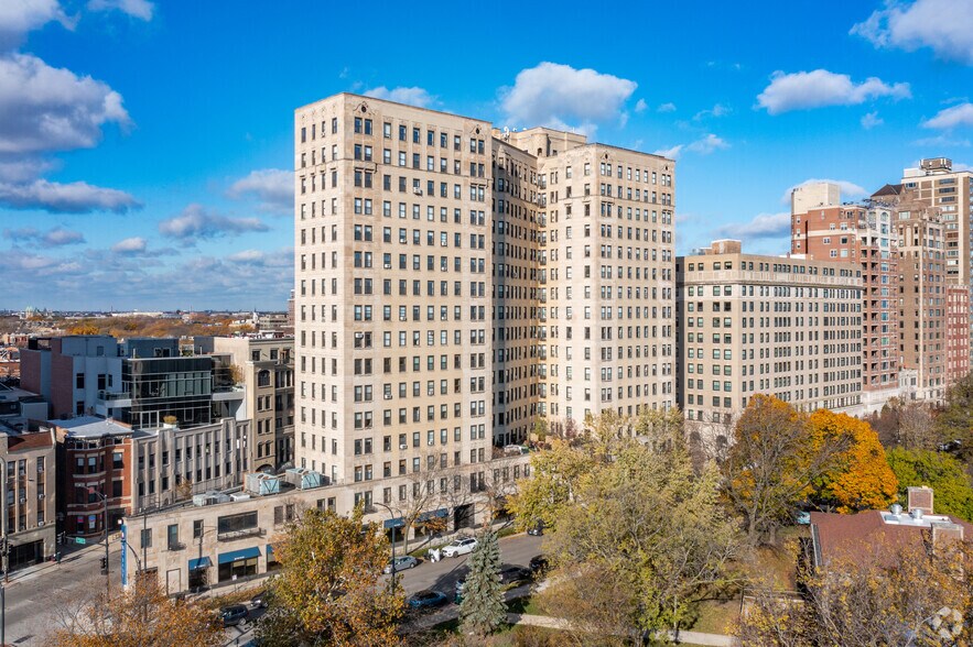 2000 N Lincoln Park W, Chicago, IL à vendre - Aérien – Image 3 sur 10
