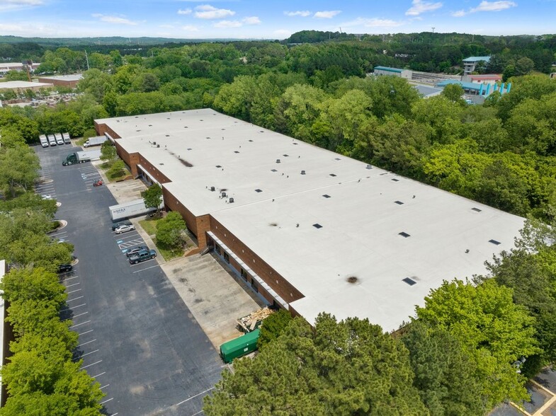 5215 Westgate Dr SW, Atlanta, GA à louer - Photo de l’immeuble – Image 2 sur 6