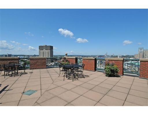 10 Rogers St, Cambridge, MA à louer - Photo de l’immeuble – Image 3 sur 19