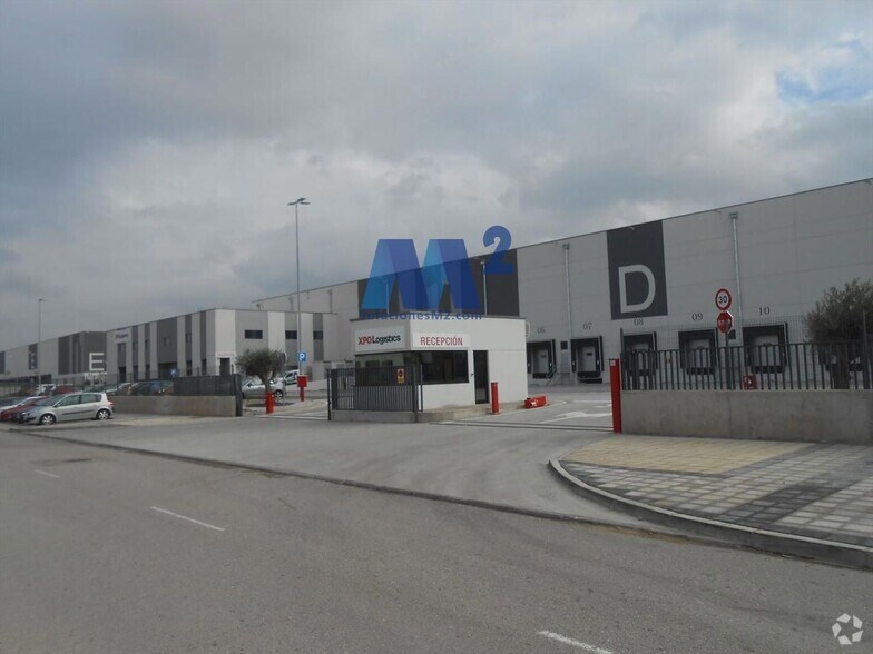 Industriel/Logistique dans Cabanillas del Campo, Guadalajara à louer - Photo de l’immeuble – Image 2 sur 6