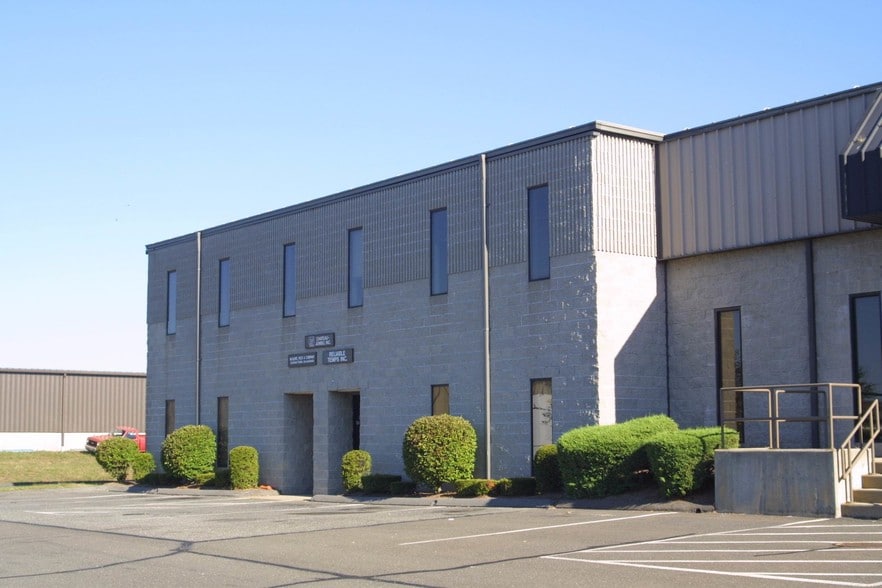 630 Silver St, Agawam, MA à louer - Photo de l’immeuble – Image 3 sur 7