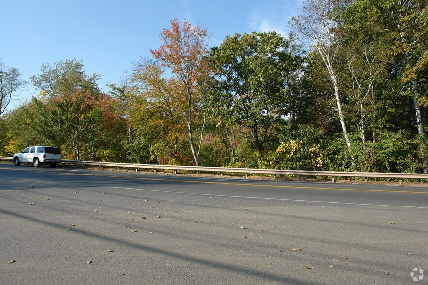 301 Route 6, Farmington, CT à vendre - Photo de l’immeuble – Image 3 sur 3