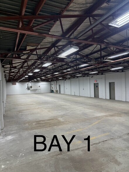 240 High St, Washingtonville, OH à louer - Photo de l’immeuble – Image 3 sur 14
