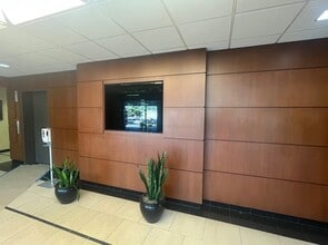 1035 Rt 46 E, Clifton, NJ à louer Photo intérieure– Image 2 sur 10