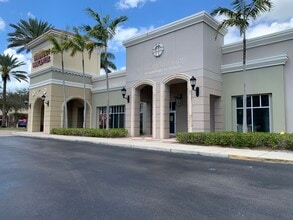 2355 vanderbilt beach Rd, Naples, FL à louer Photo intérieure– Image 2 sur 5