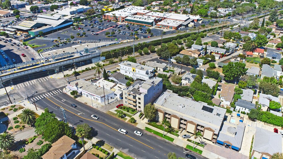 2524 S Sepulveda Blvd, Los Angeles, CA à vendre - Photo de l’immeuble – Image 3 sur 8