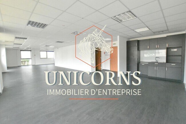 Plus de détails pour Bureau à louer
