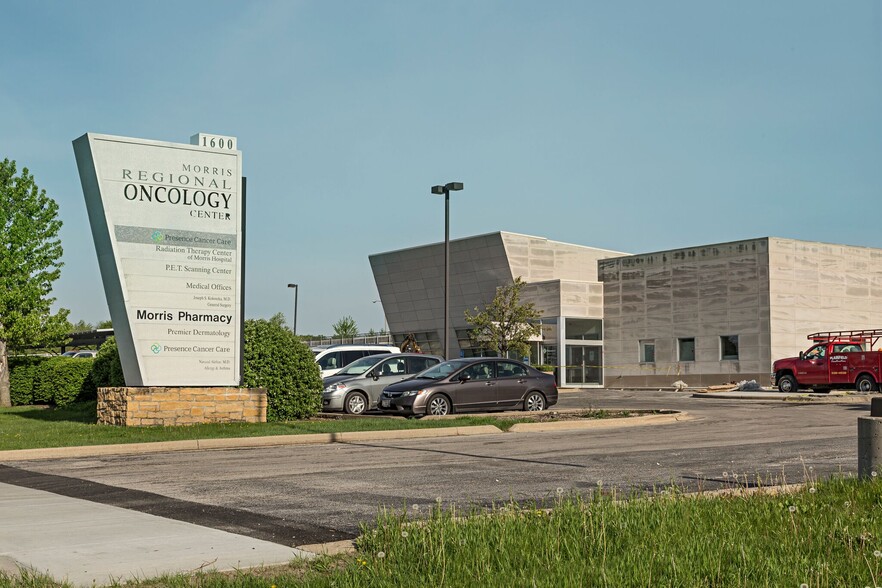 1600 W Route 6, Morris, IL à louer - Photo de l’immeuble – Image 1 sur 4