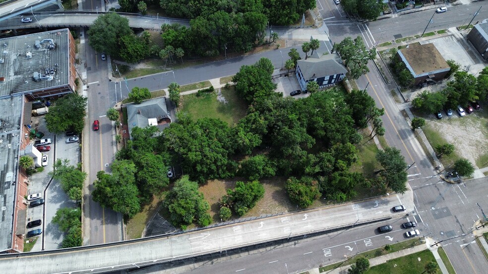 305 N Washington St, Jacksonville, FL à vendre - Photo de l’immeuble – Image 3 sur 5