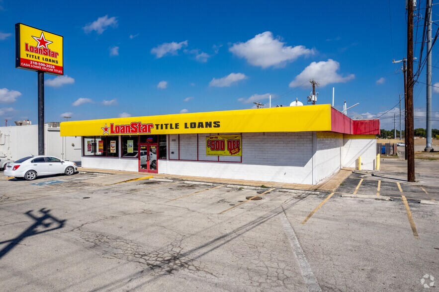 5001 Walzem Rd, San Antonio, TX à vendre - Photo de l’immeuble – Image 1 sur 9