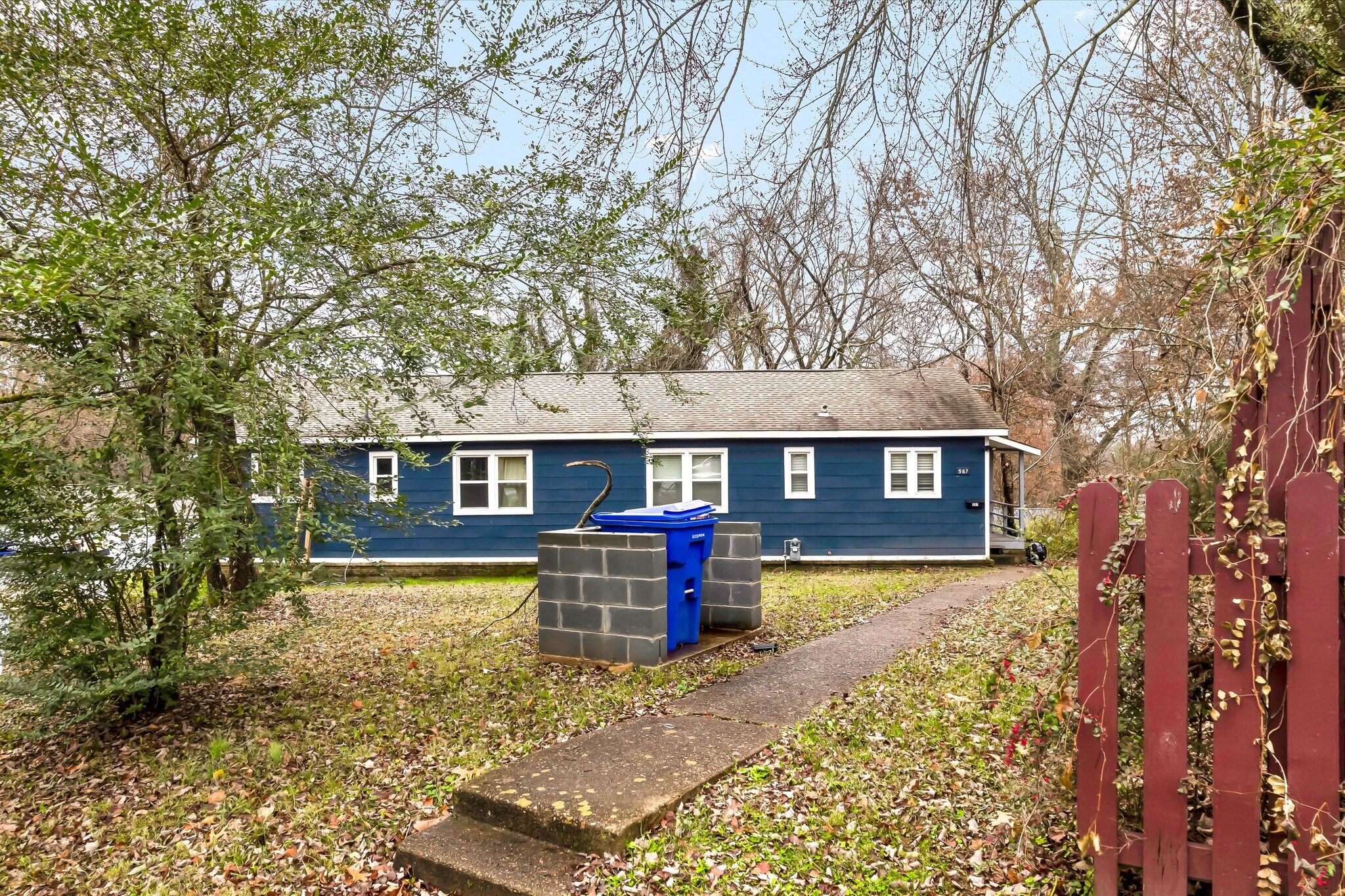 567 W Outer Dr, Oak Ridge, TN à vendre Photo principale– Image 1 sur 27