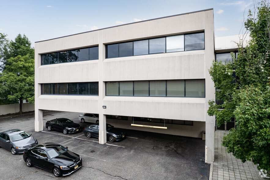 700 Palisade Ave, Englewood Cliffs, NJ à louer - Photo de l’immeuble – Image 2 sur 6