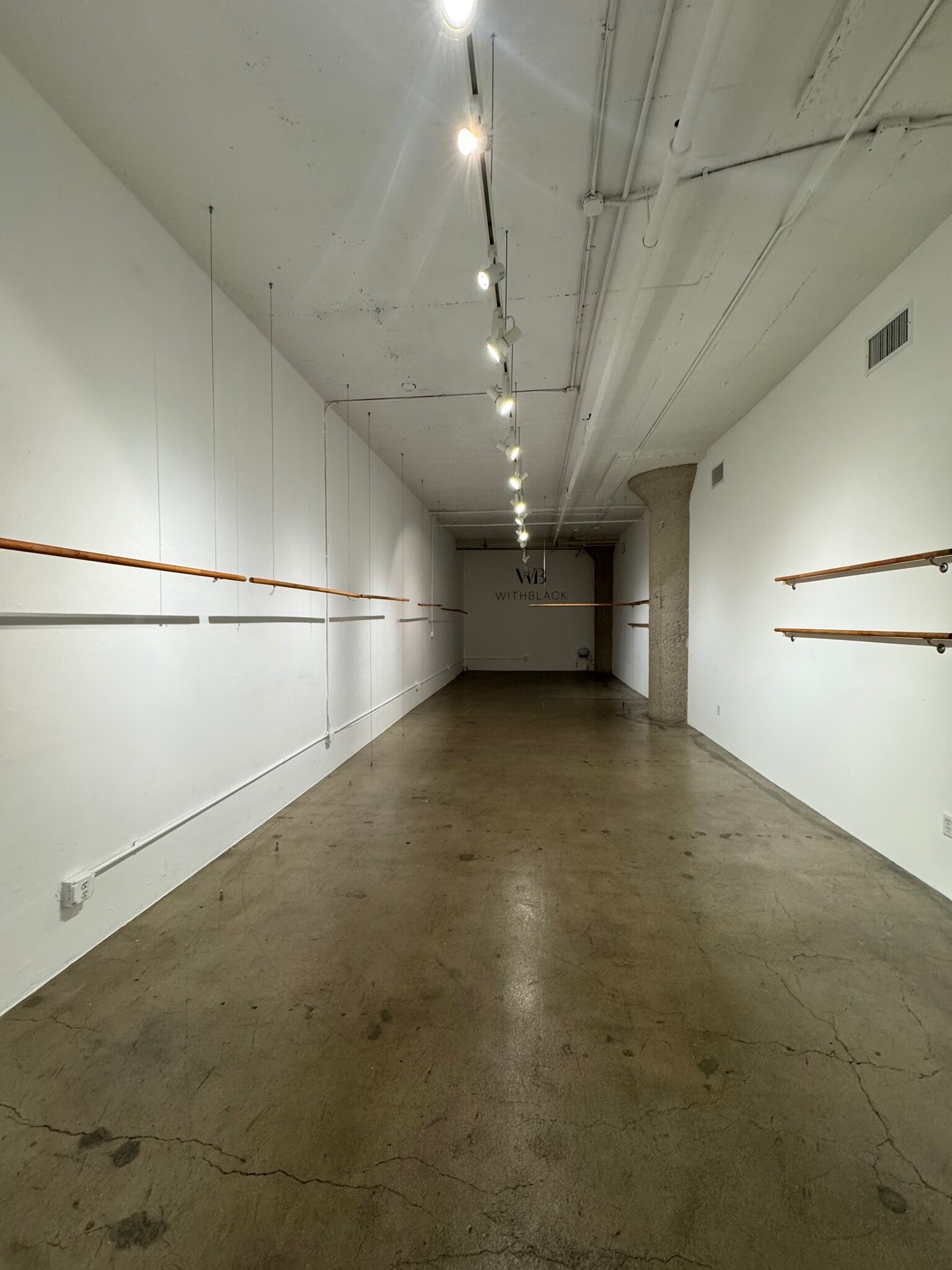 846-860 S Los Angeles St, Los Angeles, CA à louer Photo intérieure– Image 1 sur 2