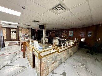 Plus de détails pour 6918-6940 77th St NW, Edmonton, AB - Local commercial à louer
