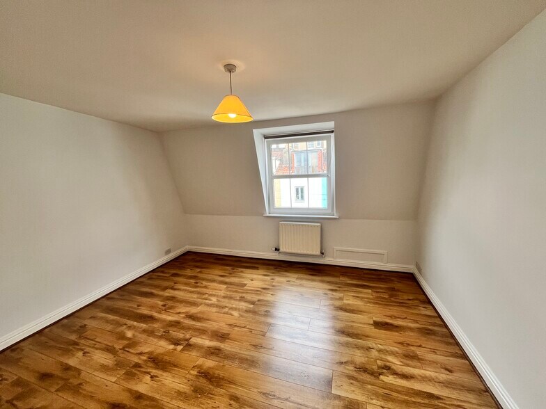 21 High St, Bristol à vendre - Photo de l’immeuble – Image 3 sur 8