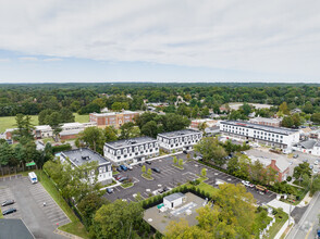 102 W Main St, Smithtown, NY - VUE AÉRIENNE  vue de carte - Image1