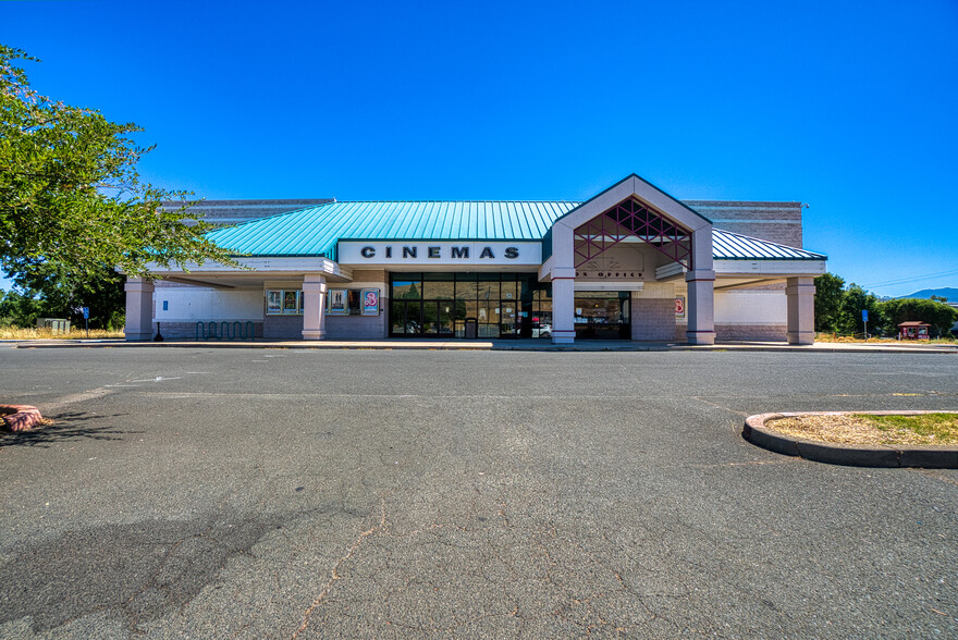 52 Soda Bay Rd, Lakeport, CA à vendre - Photo de l’immeuble – Image 2 sur 38