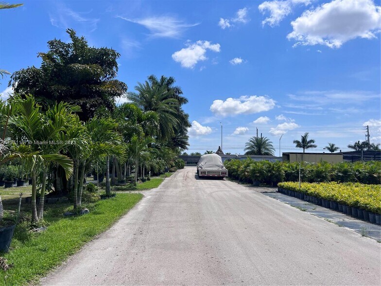 20500 SW 177th Ave, Miami, FL à vendre - Photo de l’immeuble – Image 2 sur 6