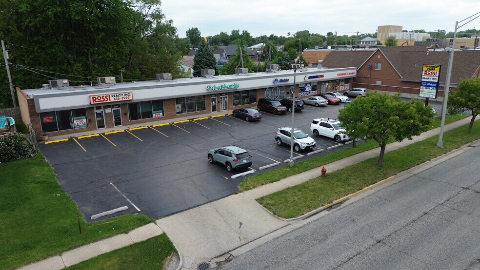 9544-9554 Southwest Hwy, Oak Lawn, IL à louer - Photo de l’immeuble – Image 3 sur 6