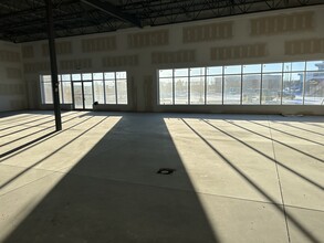 2430 Division Av NW, Medicine Hat, AB à louer Photo intérieure– Image 2 sur 3