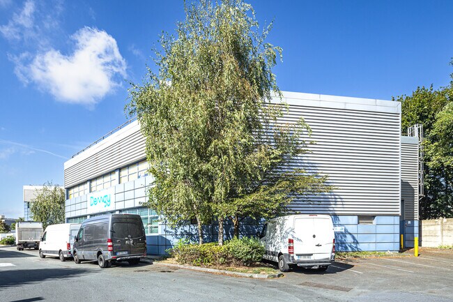 Plus de détails pour Industriel/Logistique à louer