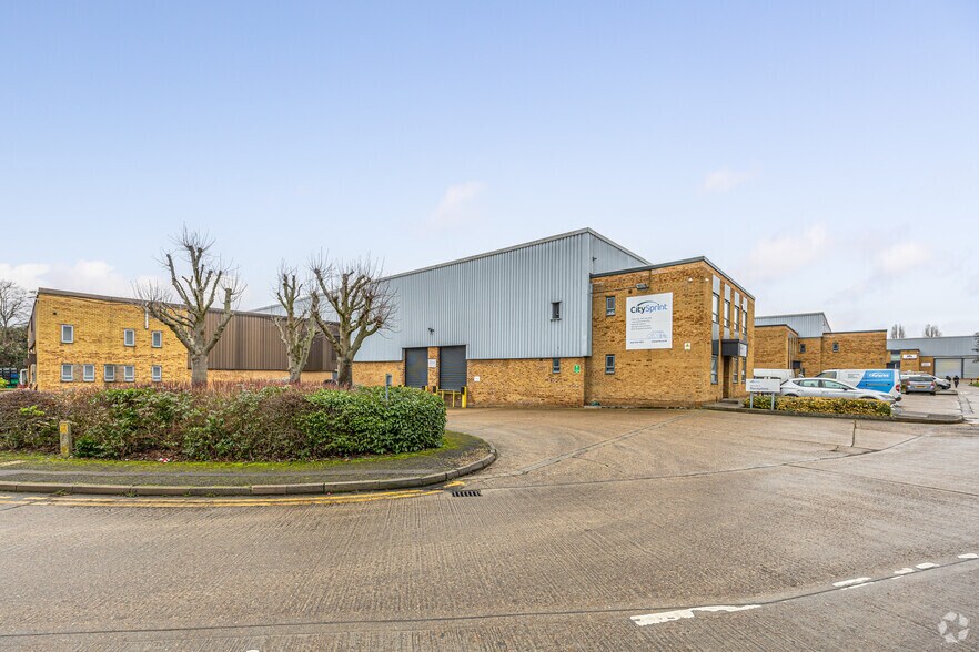 Anderson Rd, Woodford Green à louer - Photo principale – Image 1 sur 4