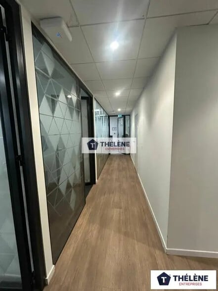 Bureau dans Montpellier à louer - Photo de l’immeuble – Image 2 sur 10