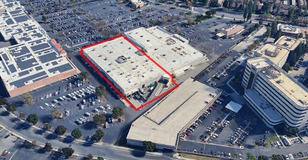 4450 California Ave, Bakersfield, CA à louer - Photo de l’immeuble – Image 2 sur 3