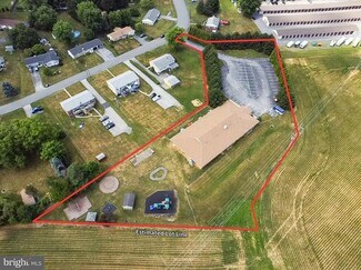 Plus de détails pour 35 Kirkland Dr, Red Lion, PA - Local d’activités à vendre